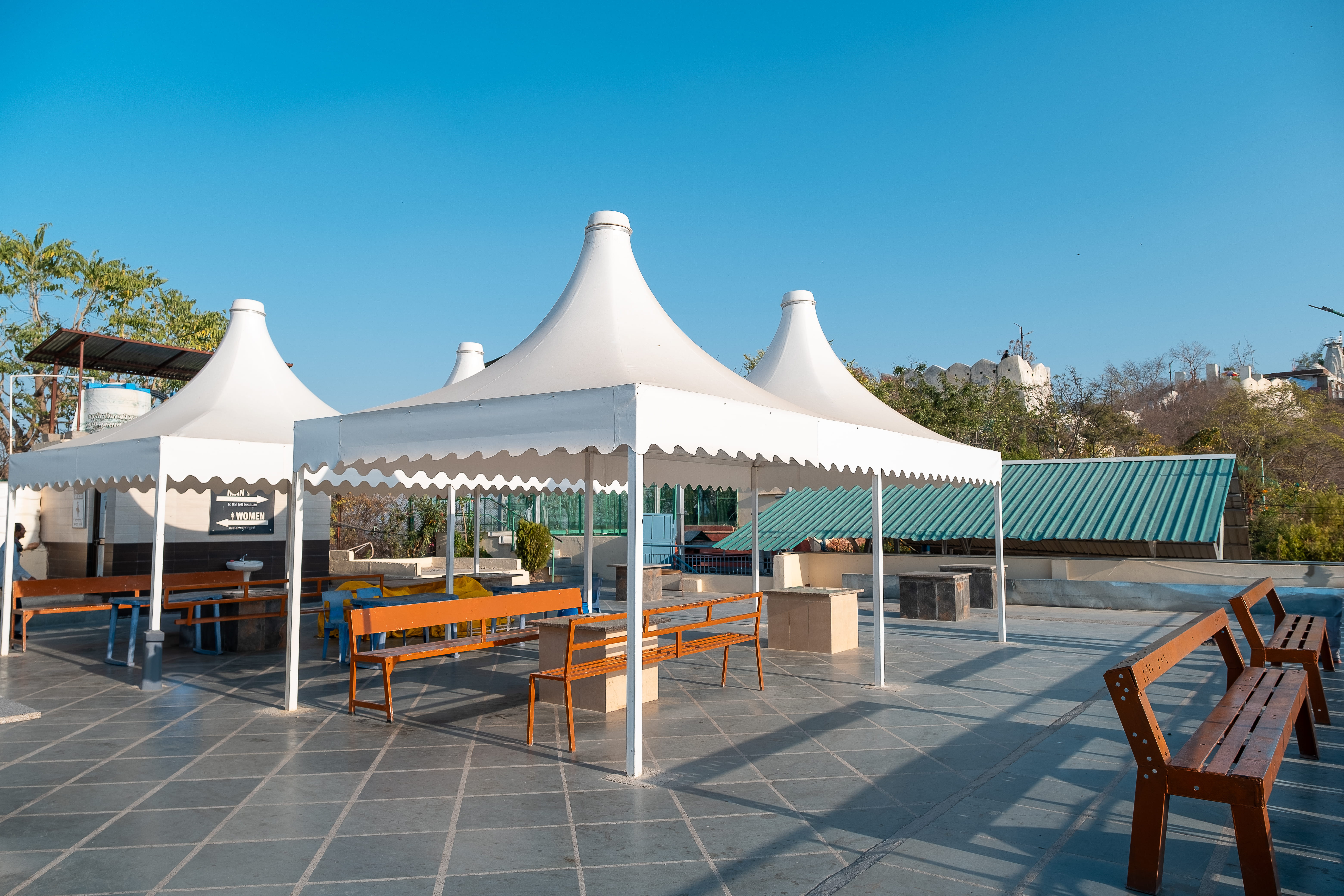 Description of image 17