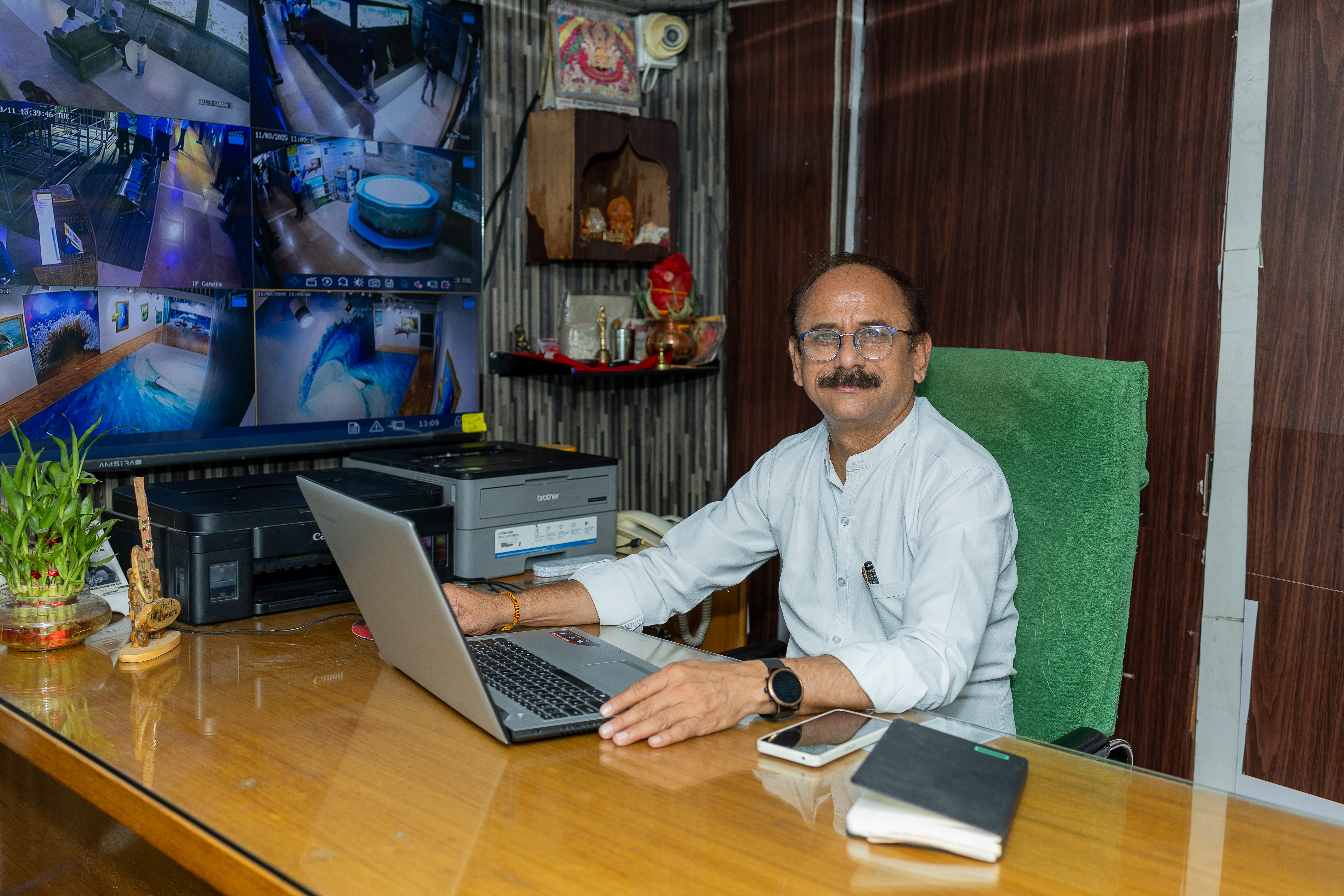 Description of image 17